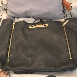 Olivia Joy Tote 👜